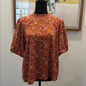 Knox Rose short sleeve floral top with high neck. Large.
